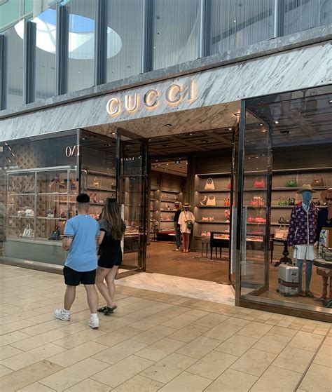 gucci outlet store toronto|gucci holt toronto yorkdale.